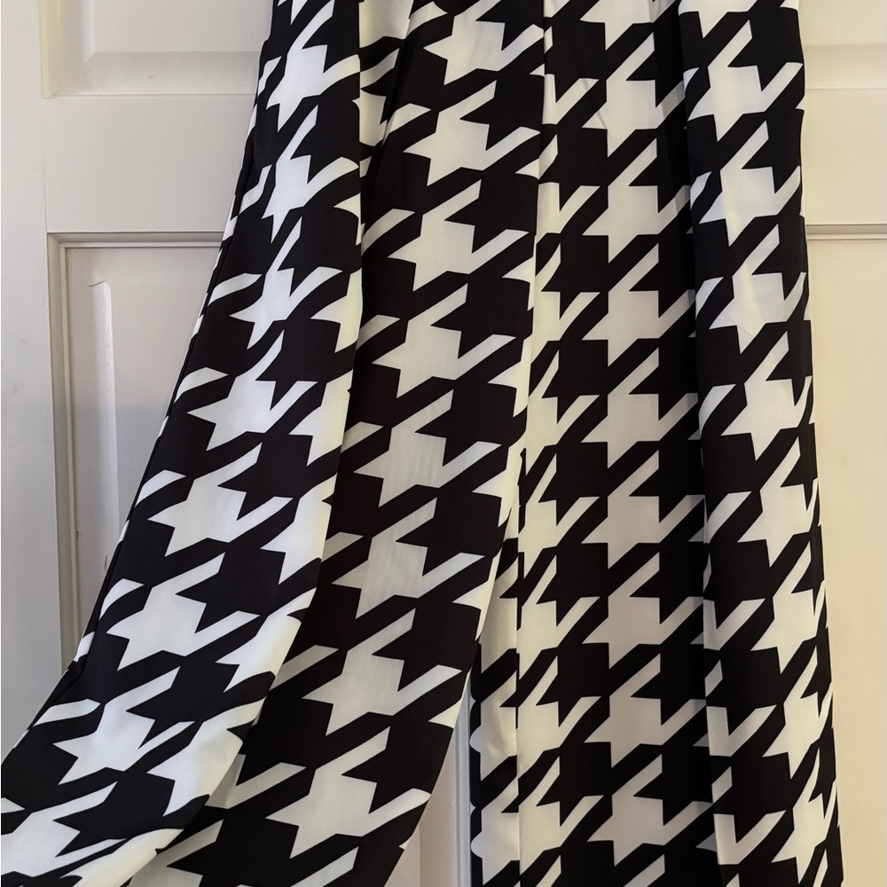 Wide Leg Pants in Black & White Houndstooth